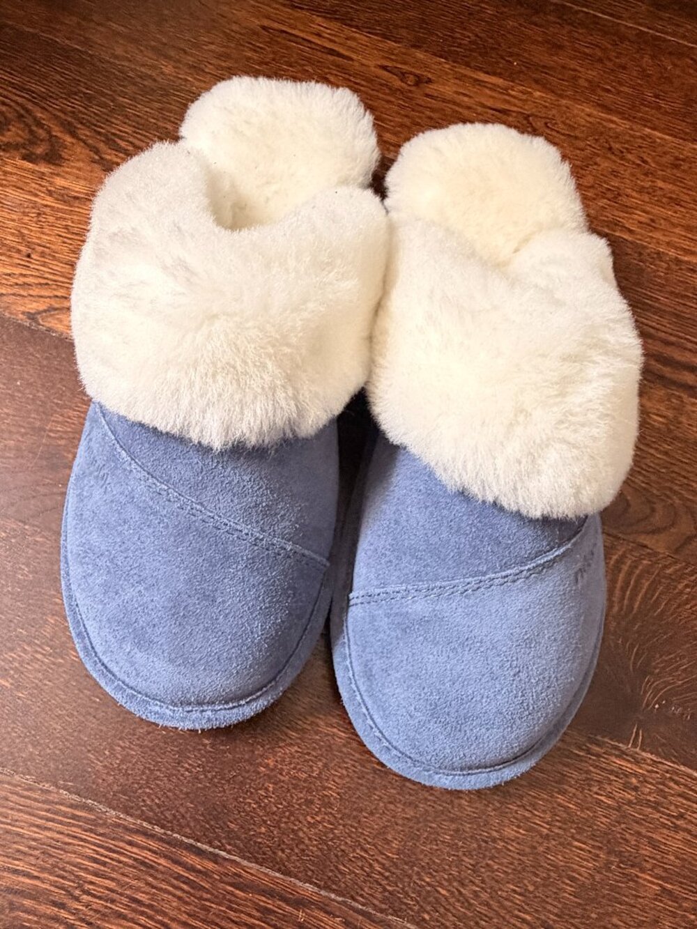 NEW Nuknuuk Shearling Slippers blue/purple women’s-Size 9